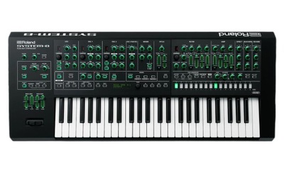 Roland System-8 syntezator