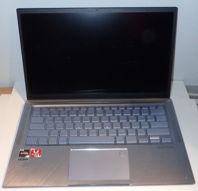 ASUS ZenBook 14 UM431D 14'' 8gb ram 512gb SSD