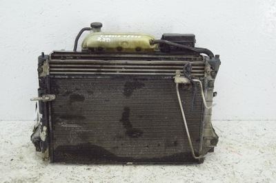 Pas передний радиатор toyota verso 2.2 d kpl фото №1