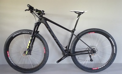 LEXON CARBON 29' SHIMANO XT DT SWISS 17''