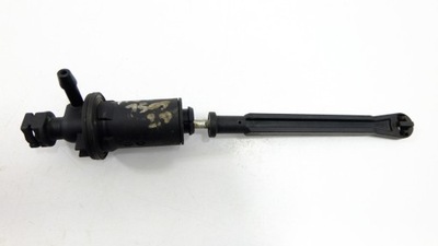 Renault trafic ii 2.0 dci помпа сцепления фото №1