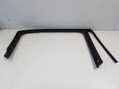 Citroen c3 iii 17r молдинг прокладка дверь левый задняя фото №1