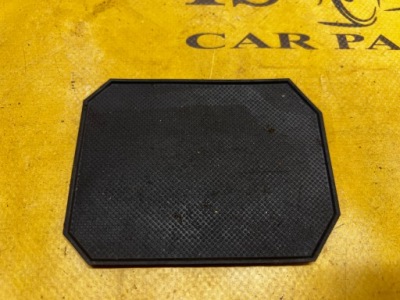 Мат гумовий елемент вкладка бардачка консолі peugeot 508 i фото №1