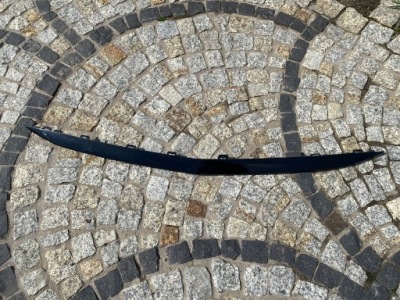 Mercedes 247 b klasa молдинг бампера перед 2478857604 оригинал фото №1