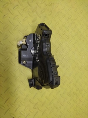 Toyota avensis t25 замок двері лівий перед фото №1