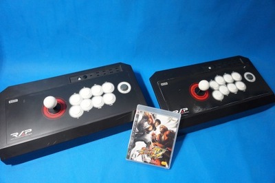 2x Kontroler HORI Real Arcade PRO V3 PS3 + Street Fighter