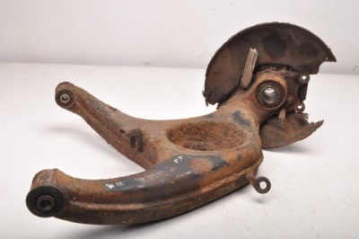 Mercedes w123 2.3 поворотный кулак правый задний фото №1