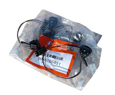 Насадка распылителя перед alfa romeo 147 46765851 оригинальная оригинальный номер фото №1