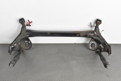 Балка подвеска задняя 42101-12171 toyota prius iii xw30 2013 фото №1