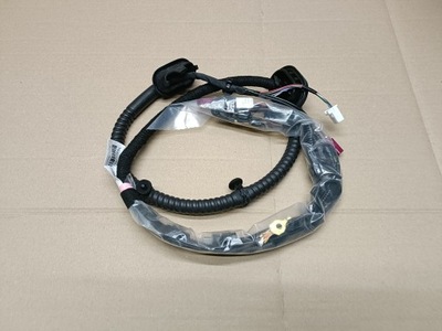 Tesla model 3 шланг кришки задня p1068789-00-g фото №1