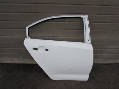 Двері правий задня toyota corolla e21 18-22r sedan 040 фото №1