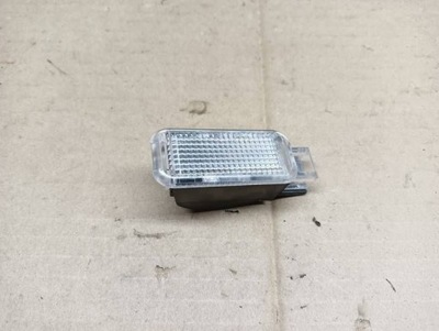 Seat leon iii лампа освещение ноги фото №1