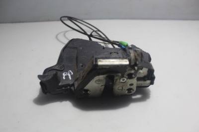 Замок правий перед двері toyota auris i фото №1