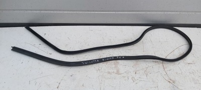 Vw jetta прокладка кришки багажника фото №1