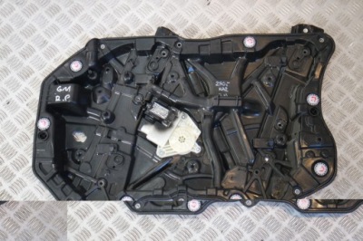 Механизм стекло дверь правый перед bmw g11 фото №1