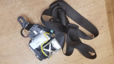 Ремінь безпеки перед лівий mercedes w213 фото №1