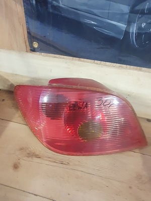 Лампа задня ліва peugeot 307 фото №1