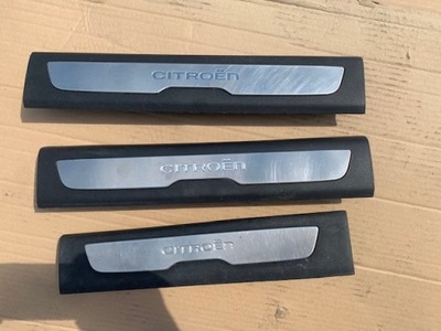 Молдинг поріг внутрішня права citroen 9677703377 фото №1