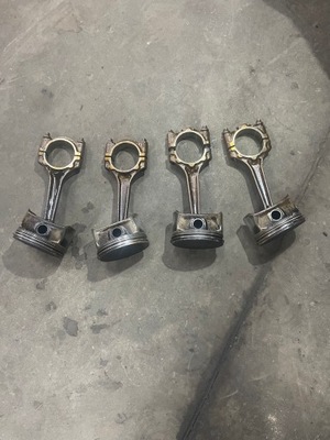 Opel zafira b 1,6 поршень g8051 фото №1