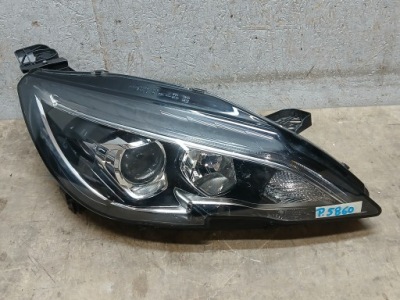 Фара правый  peugeot 308 t9 рестайлинг  линза led 9816990580-00 фото №1