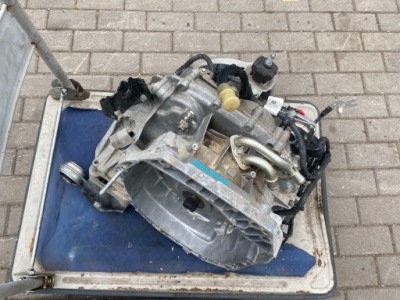 Renault arkana коробка передач передач 1.3 tce ideał 320109538r фото №1