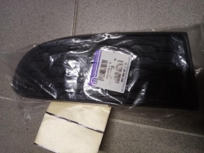 Заглушка права протитуманної фари fiat freemont /dodge journey 68079852ab фото №1