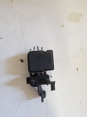 Nissan leaf 1 i насос abs фото №1