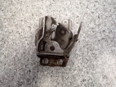 Suzuki liana 01- замок капот фото №1