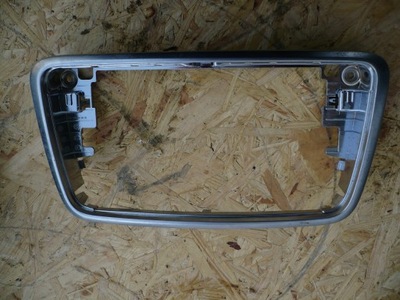 Mercedes w117 w176 рамка радио a1766890018 фото №1