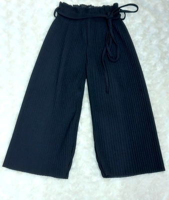 Spodnie eleganckie szwedy plisowane czarne 104