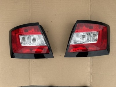 Skoda fabia iii лампа задня права ліва фото №1