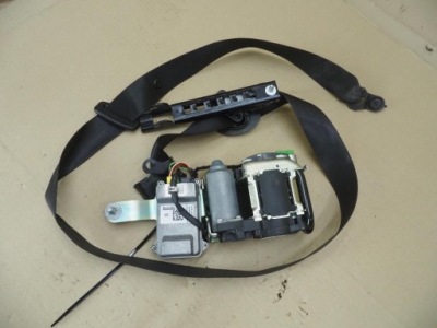 Ремень безопасности правый перед mercedes w204 2048607685 фото №1