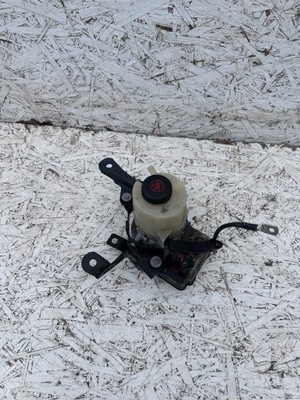 Trafic iii lift renault насос підсилювача 491100616r фото №1