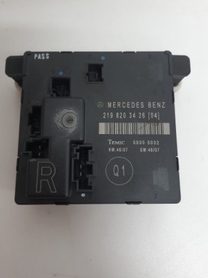 Модуль двері правий задній mercedes w219 2198203426 фото №1