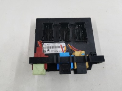 Модуль комфорта volkswagen оригинальный номер 1k0937086m фото №1