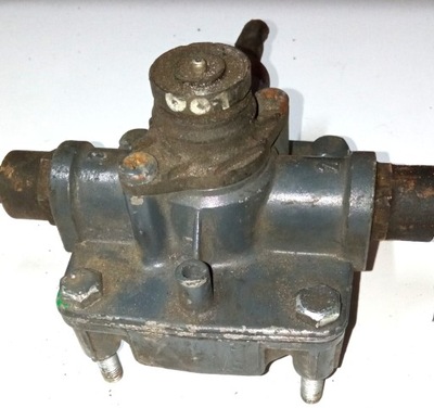 Клапан релейний daf mercedes-benz man iveco фото №1