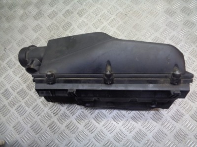 Корпус фільтра повітря mercedes w203 2.2 cdi фото №1