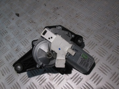 Моторчик задній двірники clio iii hb 05- 8200311486f фото №1