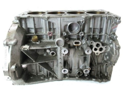 Блок двигателя mercedes w176 1.6 102km r2700106100 12-18 фото №1