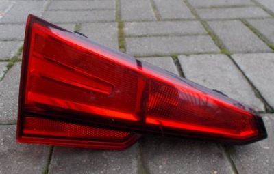 Audi a4 b9 sedan крышка багажника левая 8w5945075 фото №1