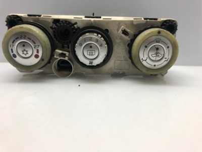 Панель кондиціонера mitsubishi 69667301 фото №1