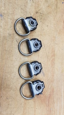 Кронштейн багажника задній mercedes w246 фото №1