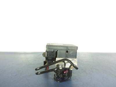 Volvo v50 i насос abs 30736588 фото №1