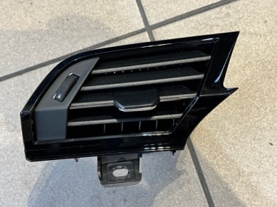 Audi q3 83a решётка обдув 83b820901 фото №1