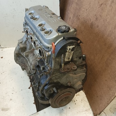 Honda accord двигатель 1,8 16v фото №1