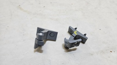 Нове петлі двері праве mercedes cle w236 c236 комплект фото №1