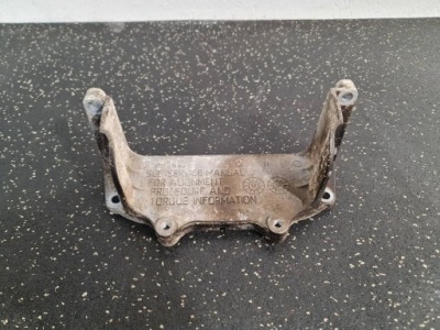 Jl wrangler unlimited sport 19+ iv-wspornik коробки 53021491aa фото №1