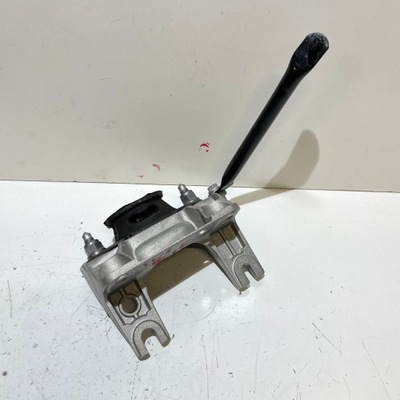 Renault twingo iii кронштейн подушка 112127847r фото №1