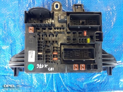 Opel-części insignia a коробка модуль bsi 13277317 фото №1
