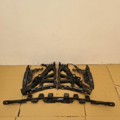 Jaguar xf ii x260 направляющая бампера задняя левый фото №1